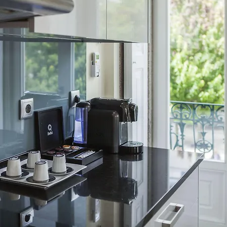 Bo - Fernandes Tomas * Oporto