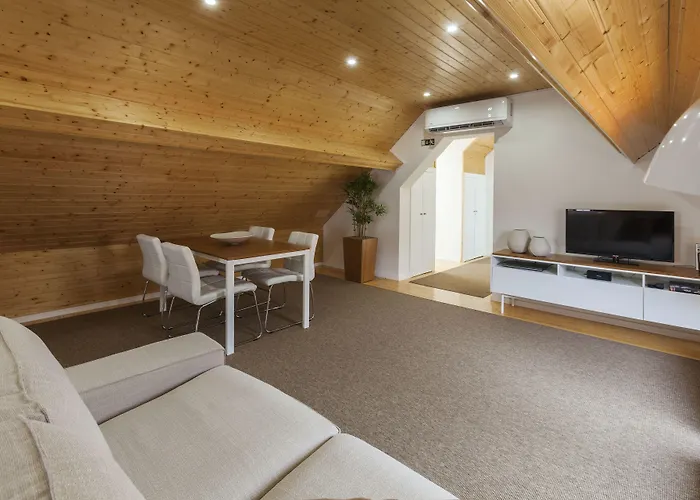 费尔南德斯托马斯bo公寓 * 波尔图