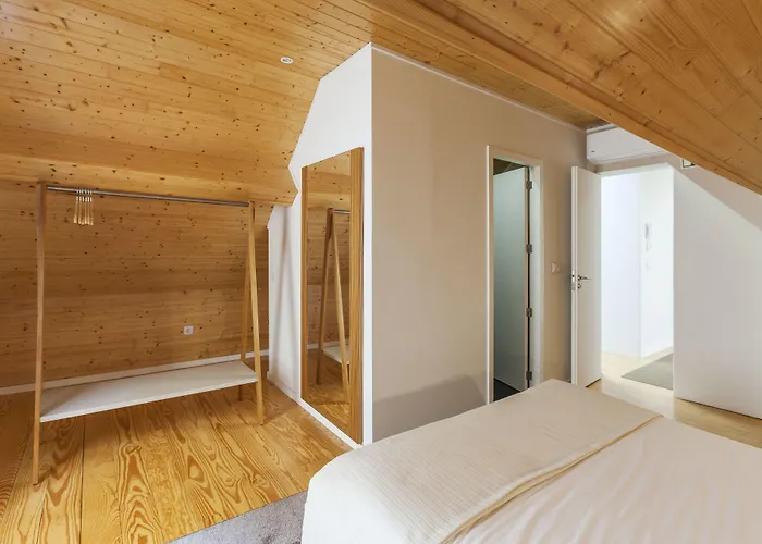 费尔南德斯托马斯bo公寓 * 波尔图