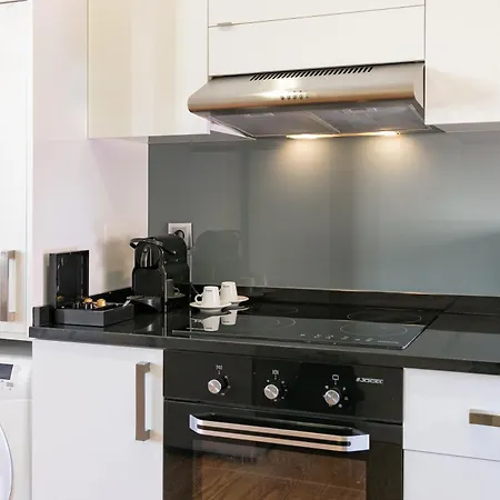 Bo - Fernandes Tomás *