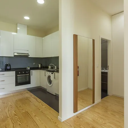 Bo - Fernandes Tomás